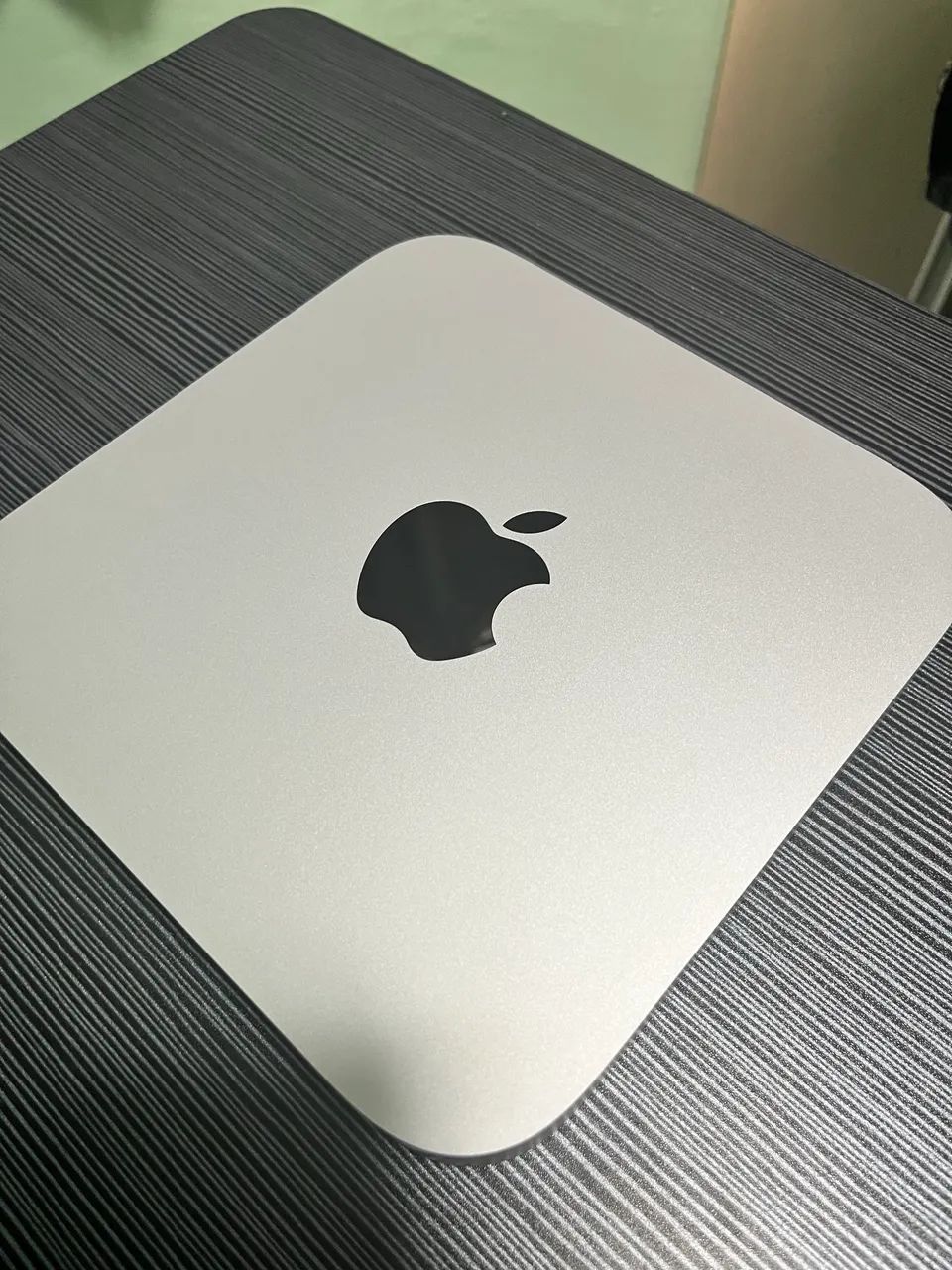 Mac Mini M2 de 2023 com 500gb de armazenamento