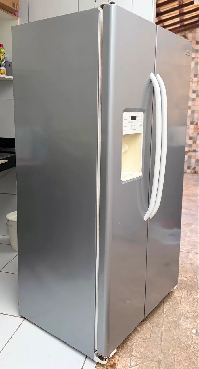 Geladeira e freezer (side by side)