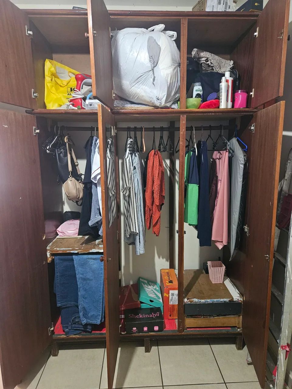 Guarda roupas 