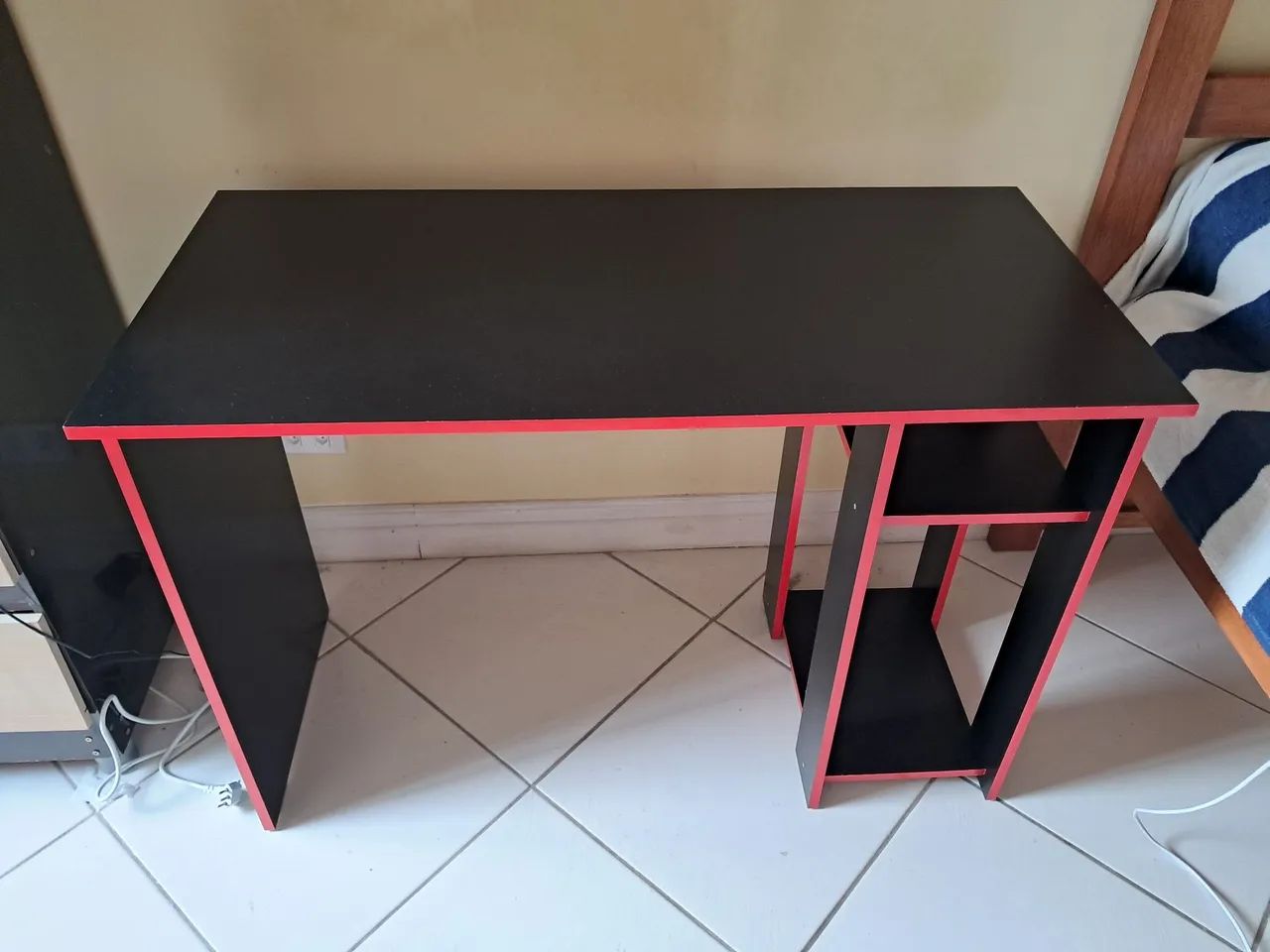 Escrivaninha/Mesa gamer  - Foto 3
