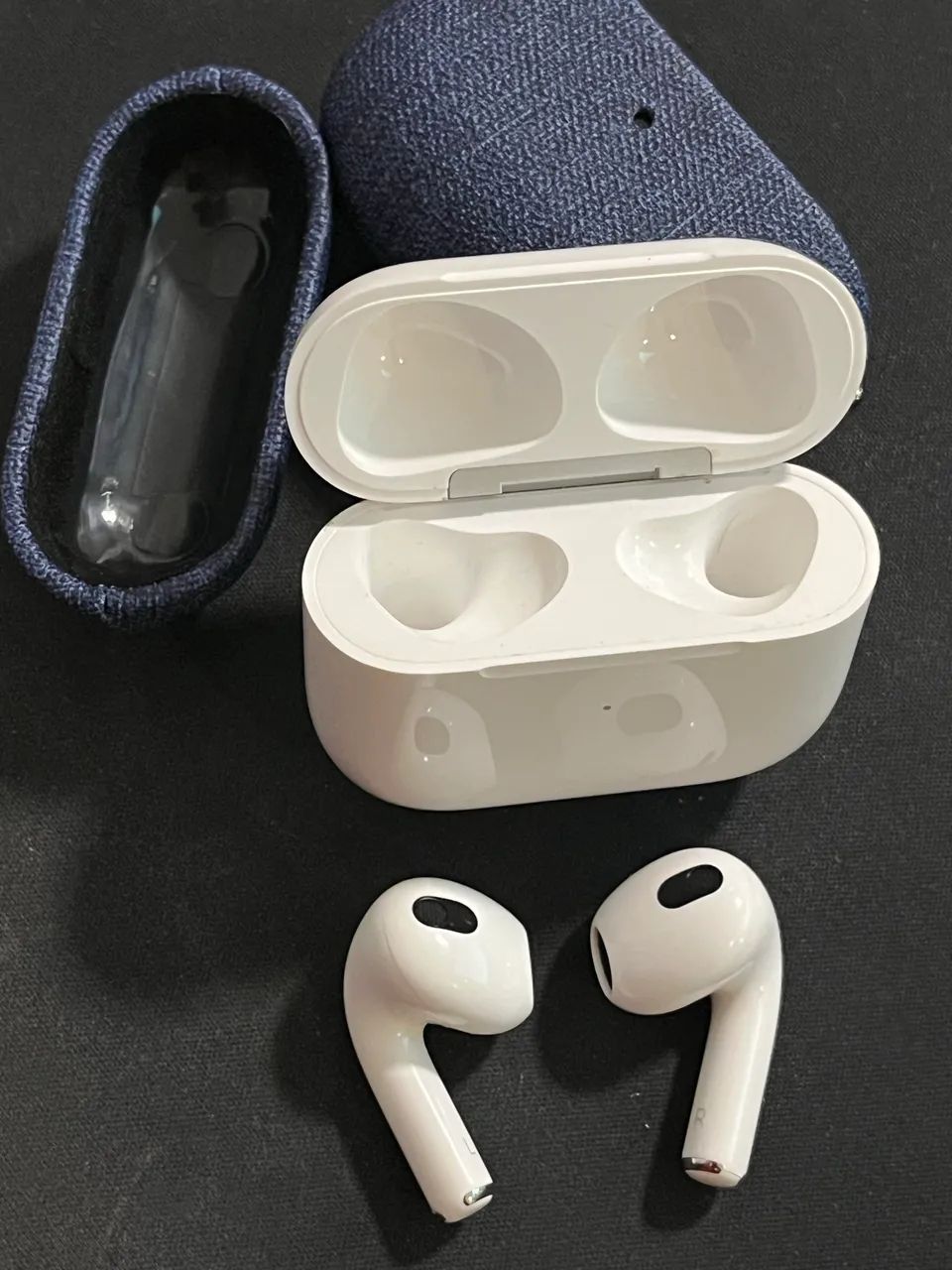 Apple AirPods geração 3 + Case de brinde