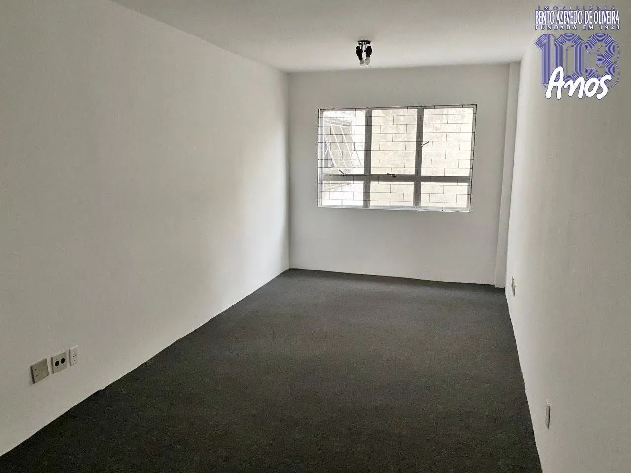 Sala Comercial perto do Carrefour e Assis Brasil