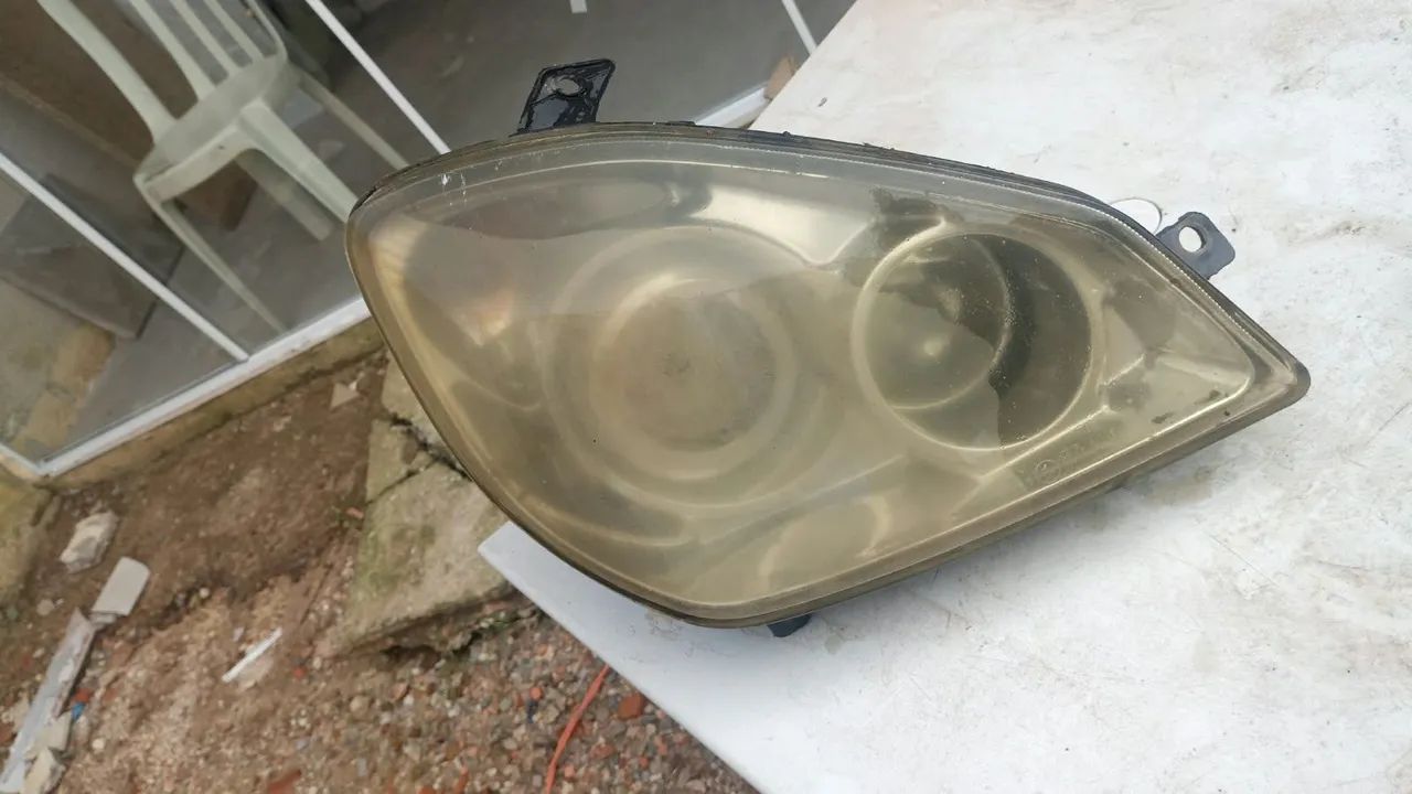 Farol Mini Van Effa 2008