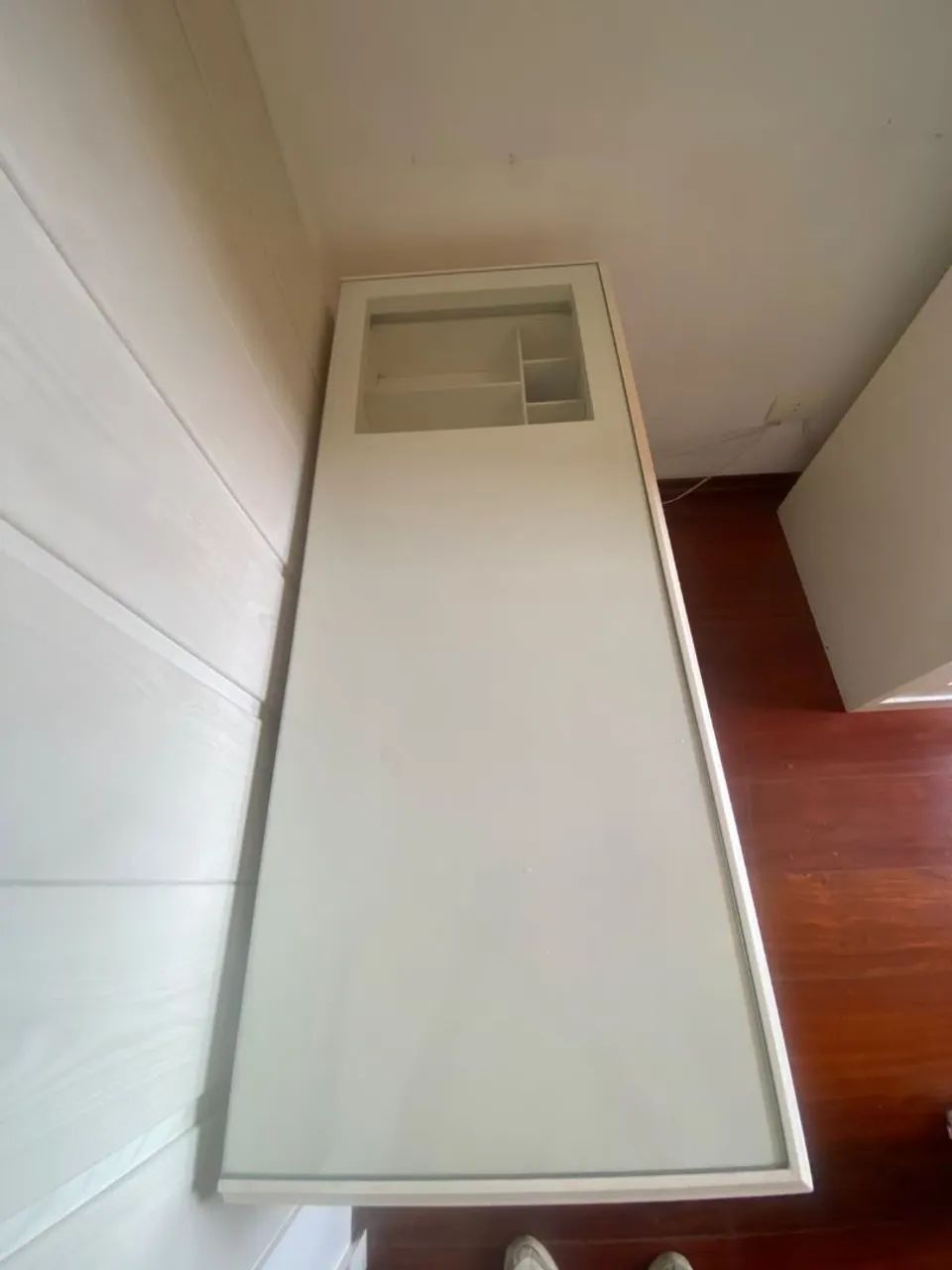 ESCRIVANINHA COM TAMPO DE VIDRO - Foto 4