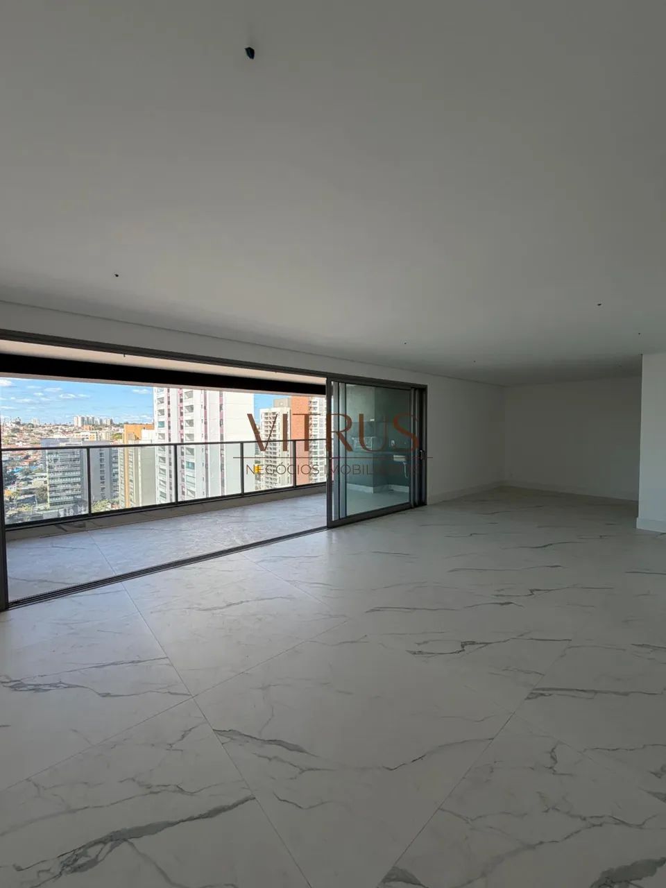 Apartamento em Cambuí - Campinas, SP