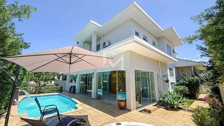 Casa em condomínio com 4 suítes no Rio Tavares, Florianópolis - Foto 3