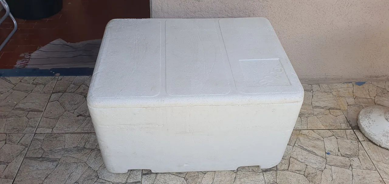 Caixa Térmica de 100 litros 