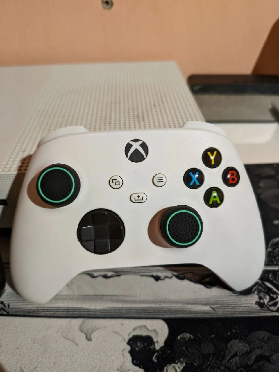 Xbox One S + 2 controles  - Foto 3