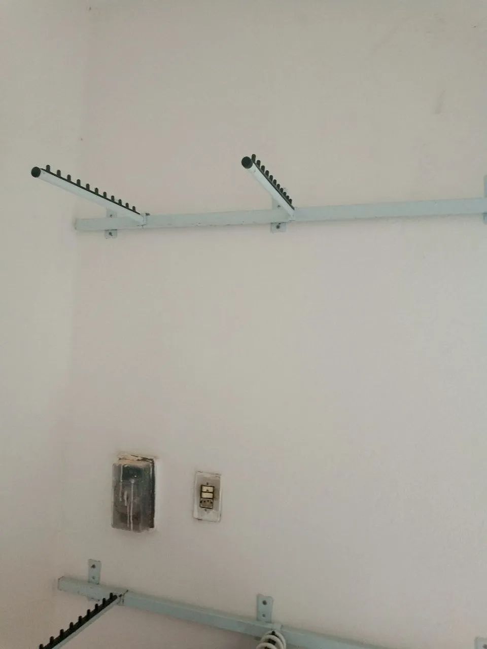 Régua de parede pra loja de roupa  - Foto 4