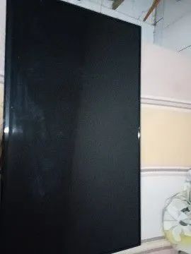Vendo TV quebrada para tirar peça