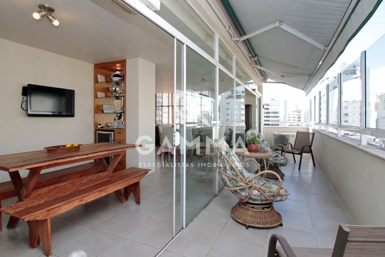 Apartamento com varanda Gourmet em Santa Cecília!