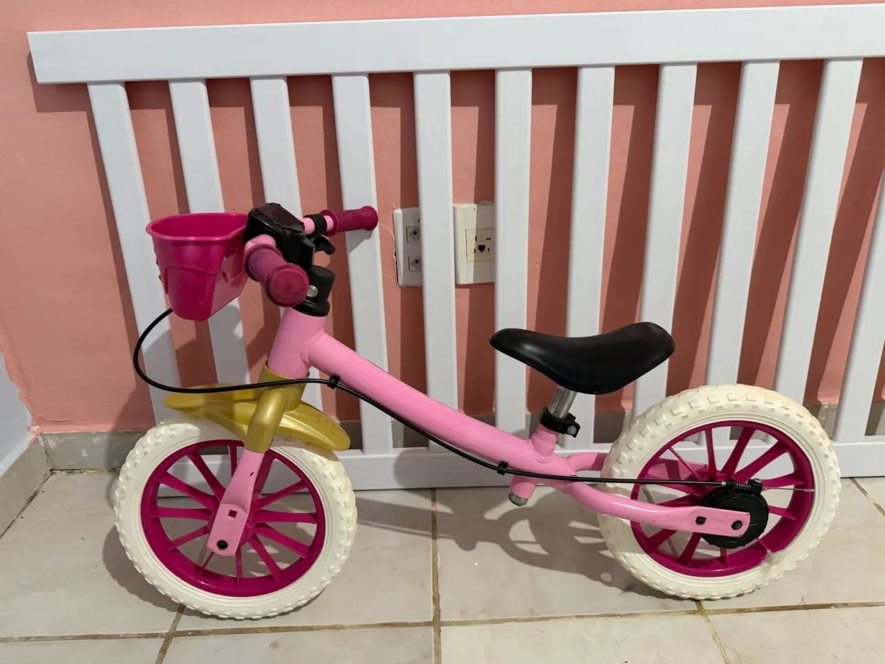 Bicicleta de equilíbrio sem pedal infantil menina - Foto 4