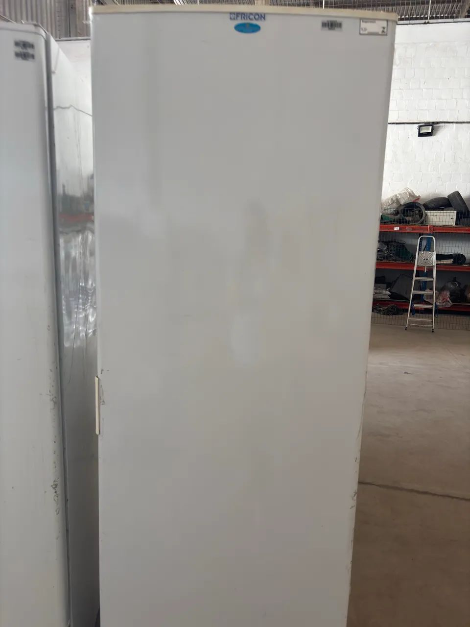 Freezer vertical fricon tripla função - Foto 2