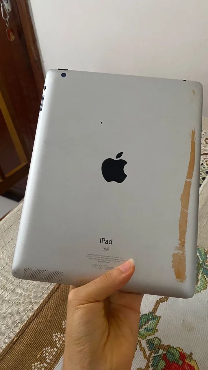 Vendo IPad 2 com a tela quebrada para aproveitamento de peças - Foto 2