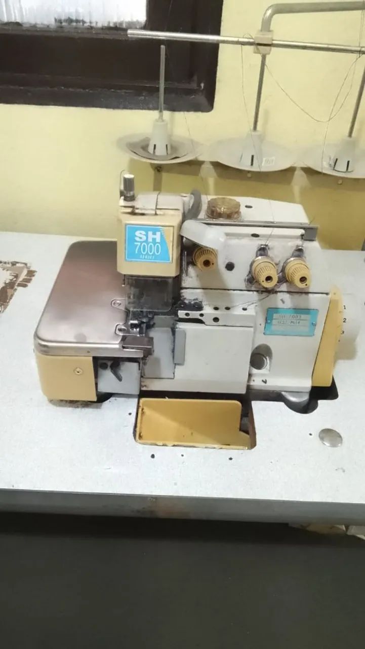 Máquina overloque industrial  - Foto 3