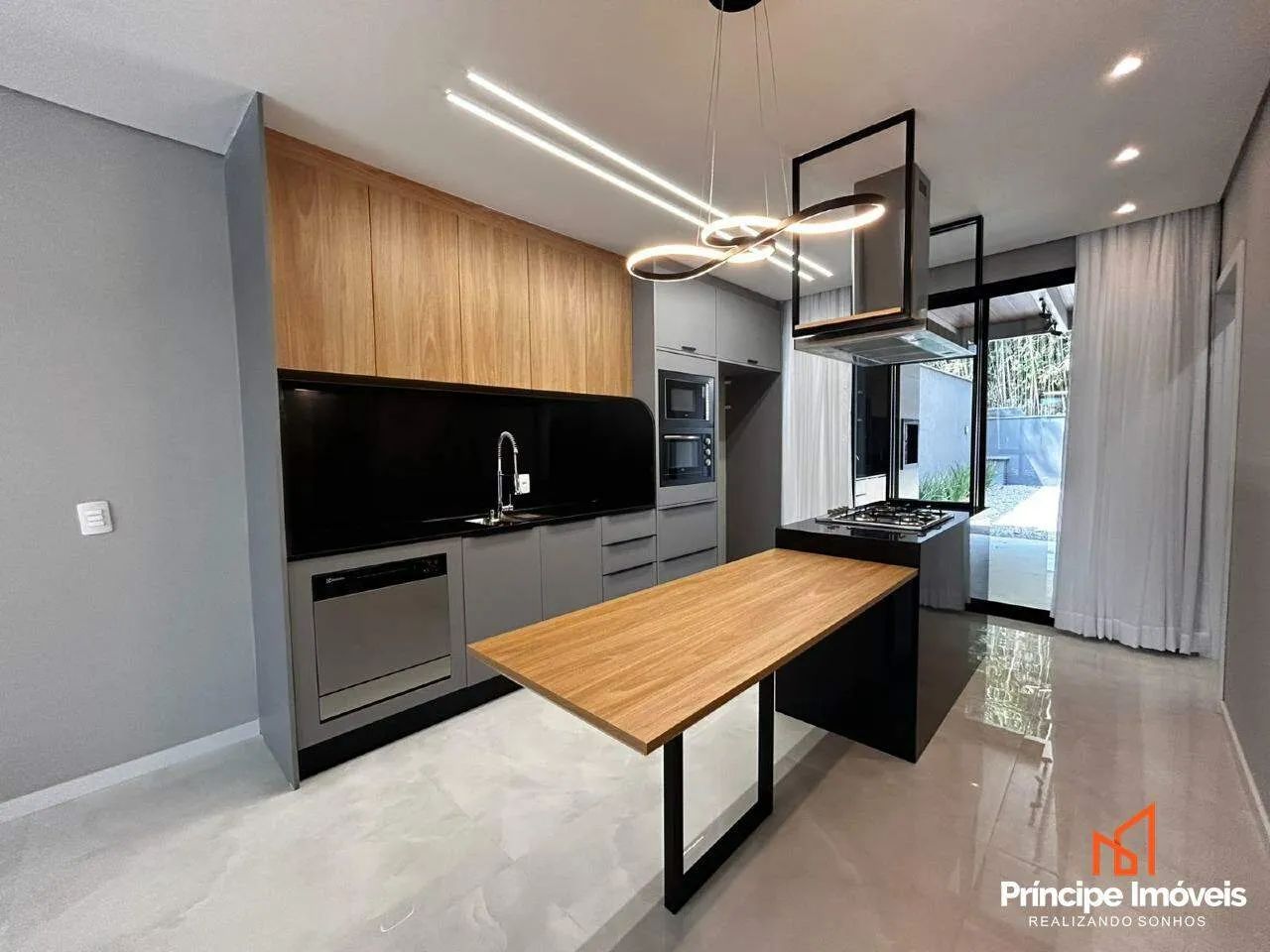 Casa com 3 quartos no Bom Retiro em Joinville - Foto 2