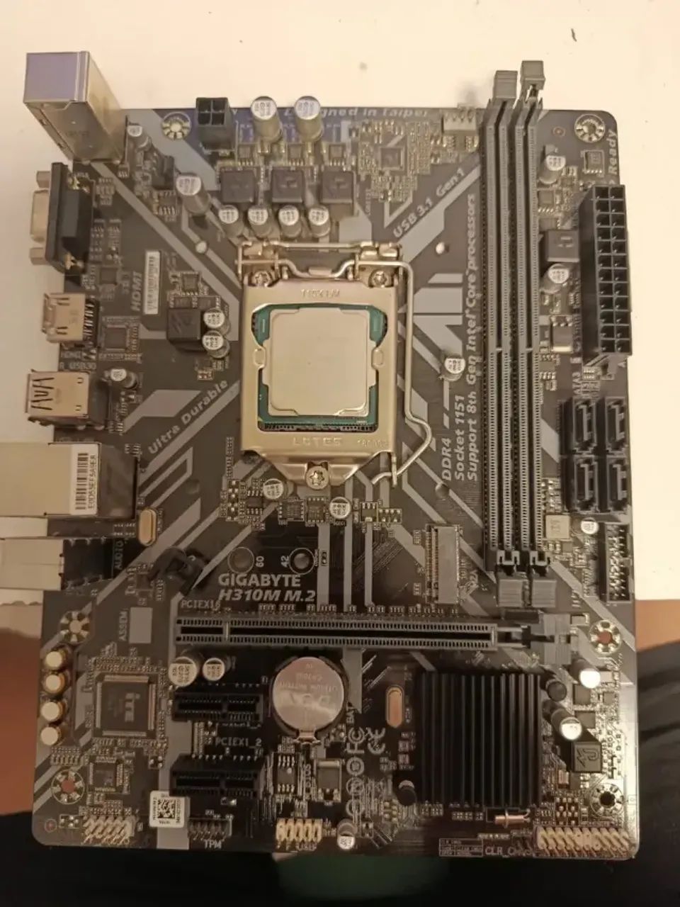 KIT Placa Mãe Gigabyte H310M M.2 + Processador i7 8700K