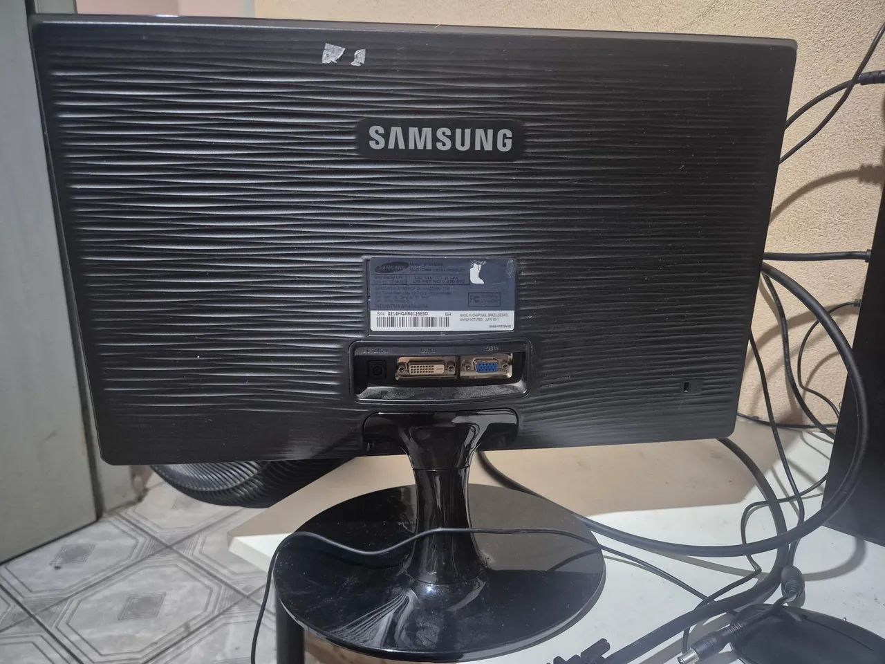 Monitor Sansung 19 - Foto 3