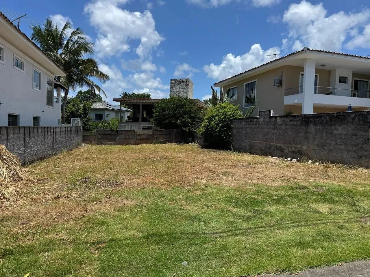 TERRENO RESIDENCIAL em LAURO DE FREITAS - BA, PORTÃO