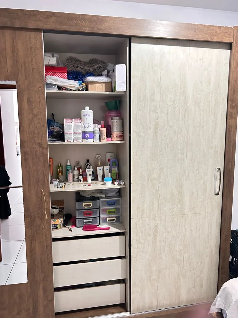Guarda roupa casal com espelho  - Foto 2