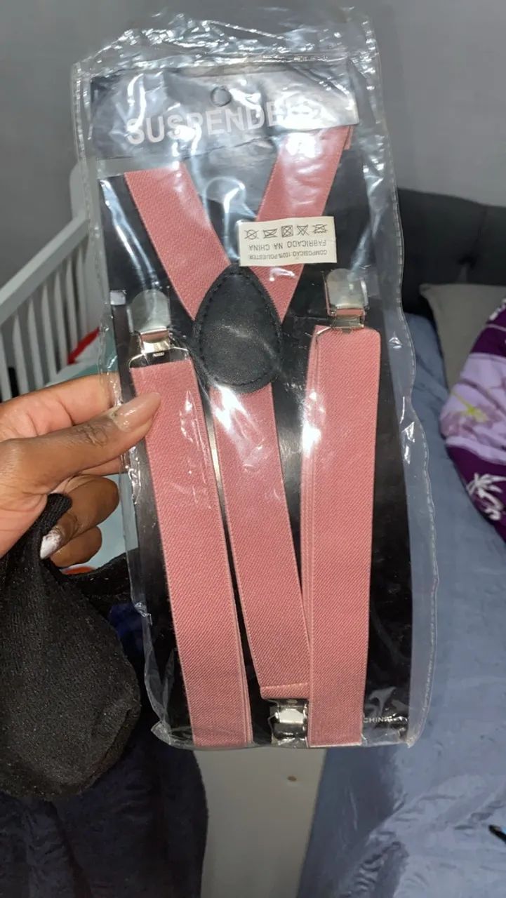 Suspensório ajustável rosé com gravata borboleta  - Foto 2