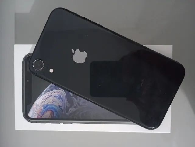 iPhone XR - 64gb 