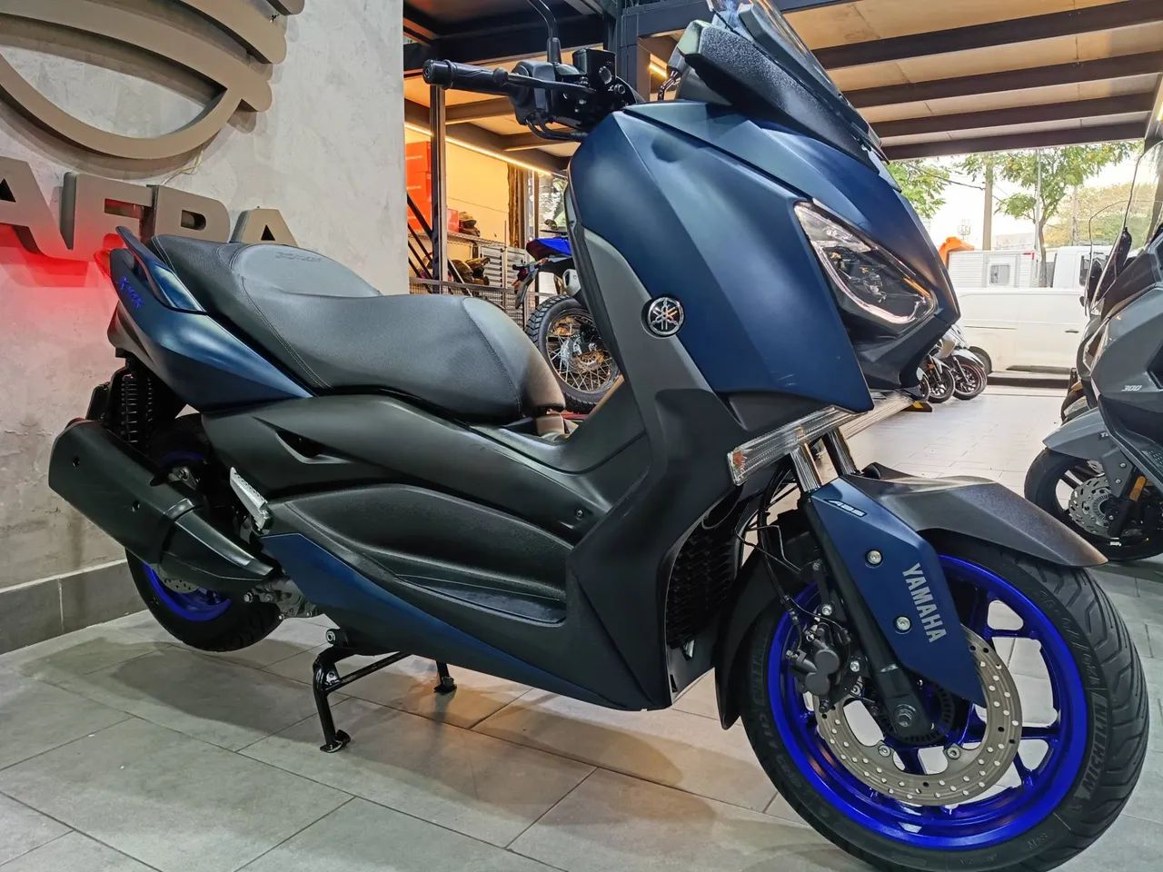 YAMAHA XMAX ABS - Foto 5