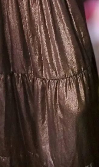 Vestido no PRETO brilhante Un - Foto 2