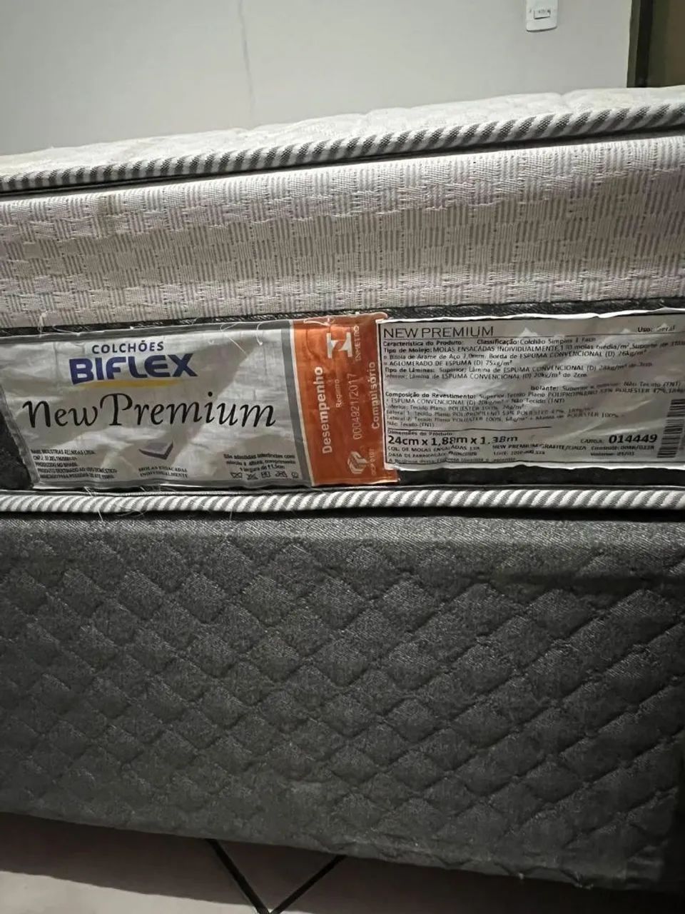Cama de casal com o colchão. Tem os pes.  - Foto 5