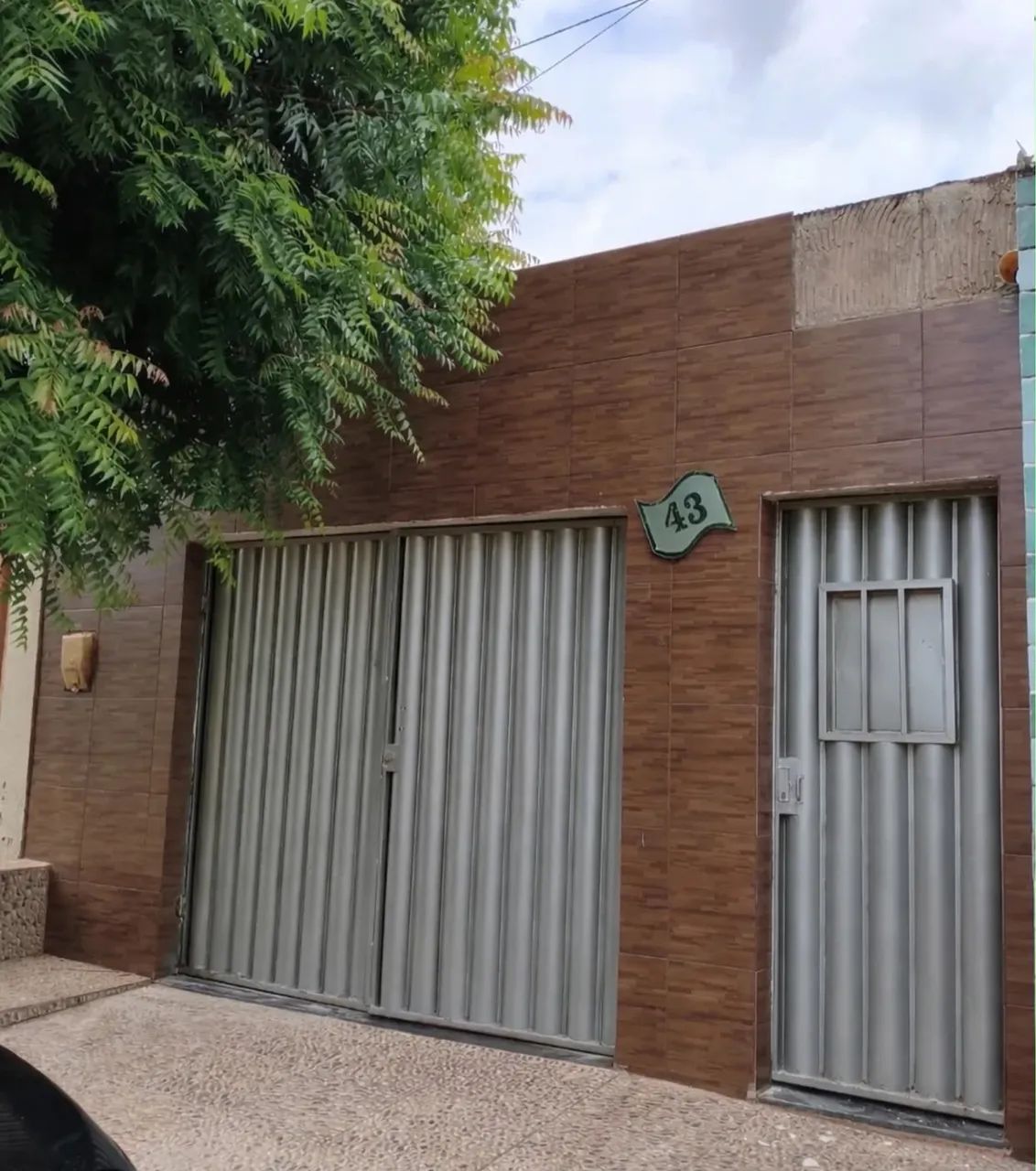 VENDO CASA NO BAIRRO INDUSTRIAL