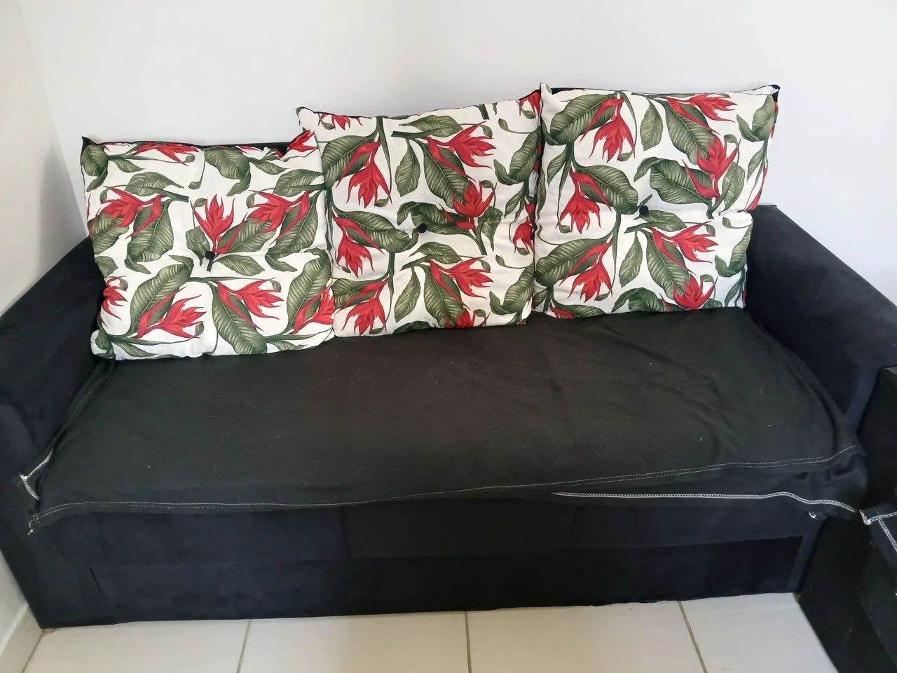 VENDO CONJUNTO DE SOFÁS 2 E 3 LUGARES - Foto 2