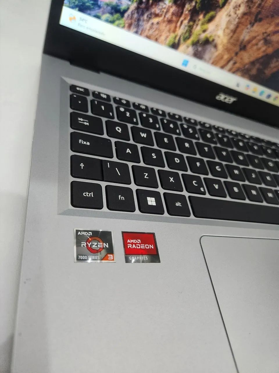 Acer Aspire 3 ryzen 3 7320U DDR5 - Foto 3
