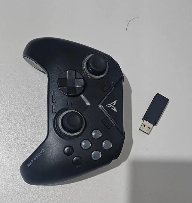 Controle Flydigi Vader 4 pro 