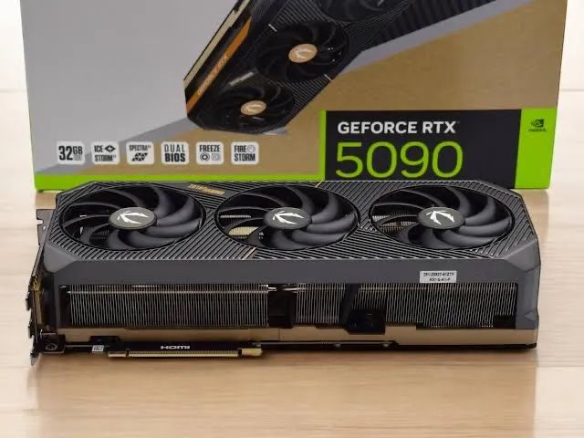 ZOTAC GEFORCE RTX 5090 SOLID OC 32GB 