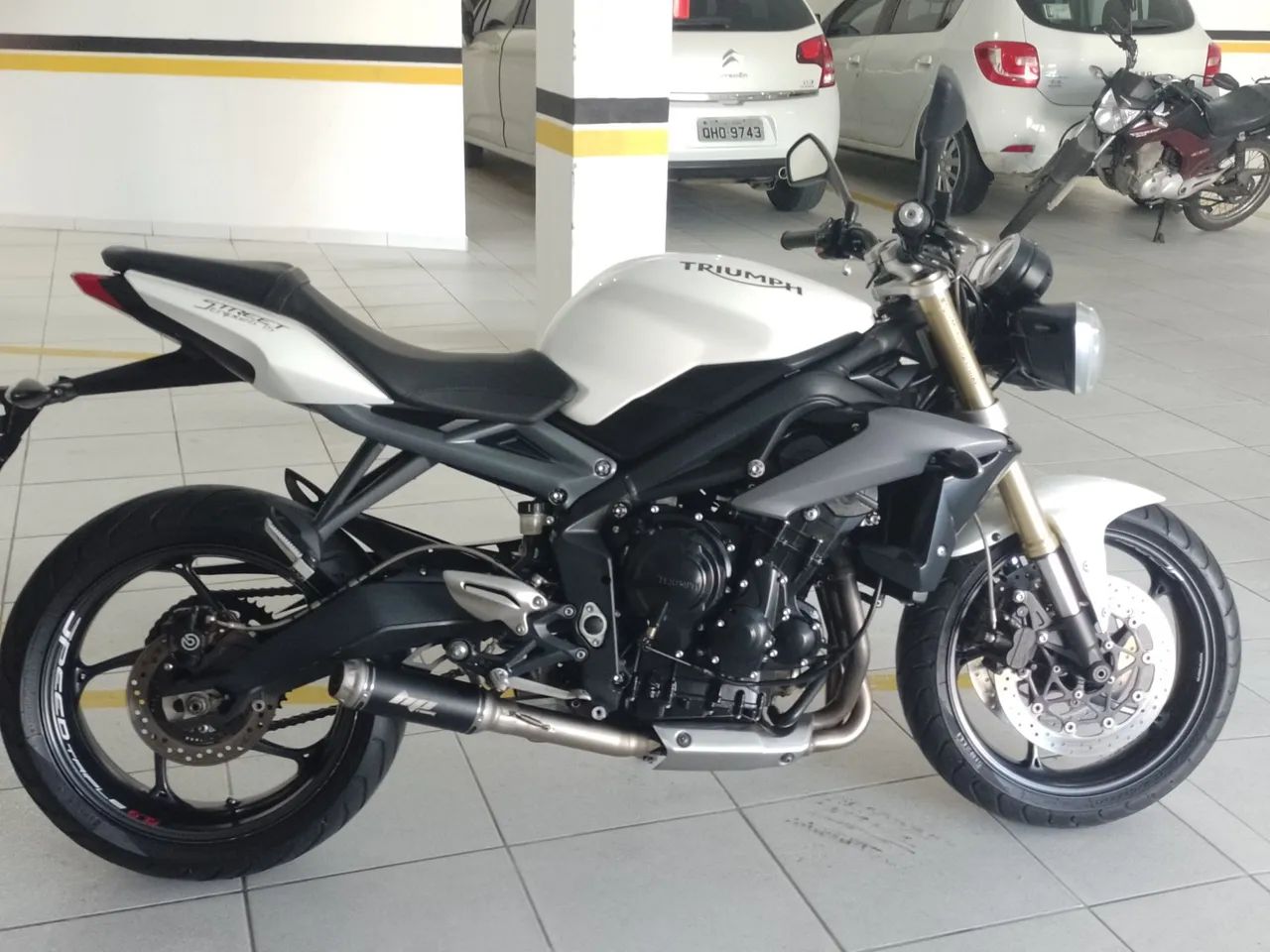 Triumph Triple 675 2015 - 1489371127 | OLX