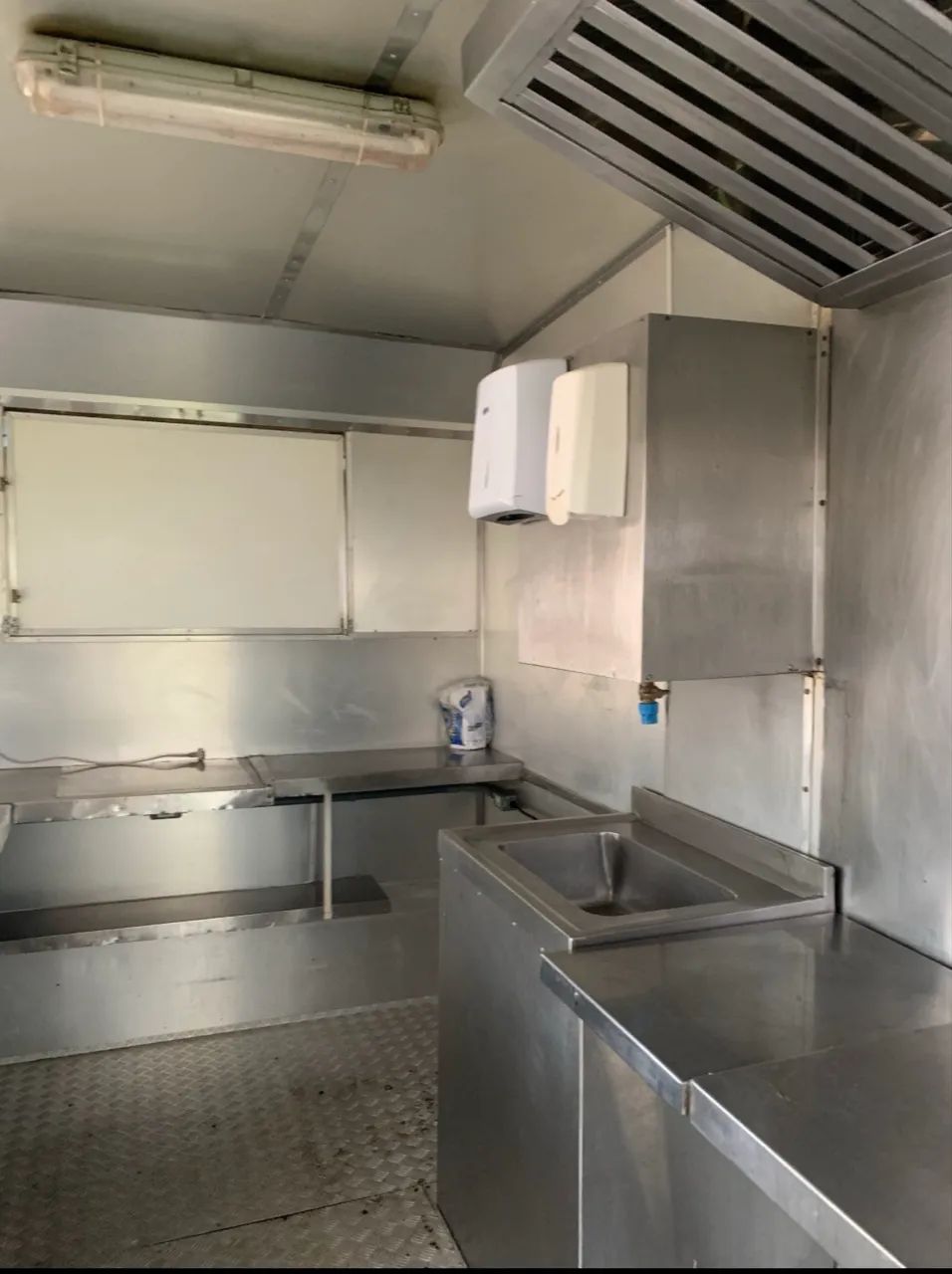 Food Trailer em Inox Completo - Pronto para Trabalhar - Foto 2