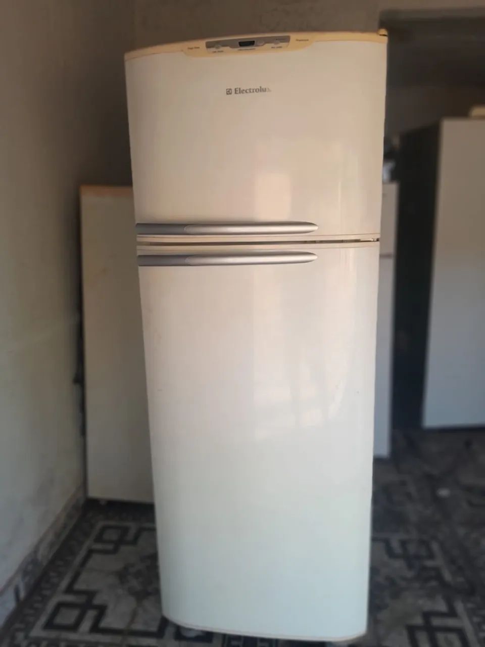 GELADEIRA ELECTROLUX 220V