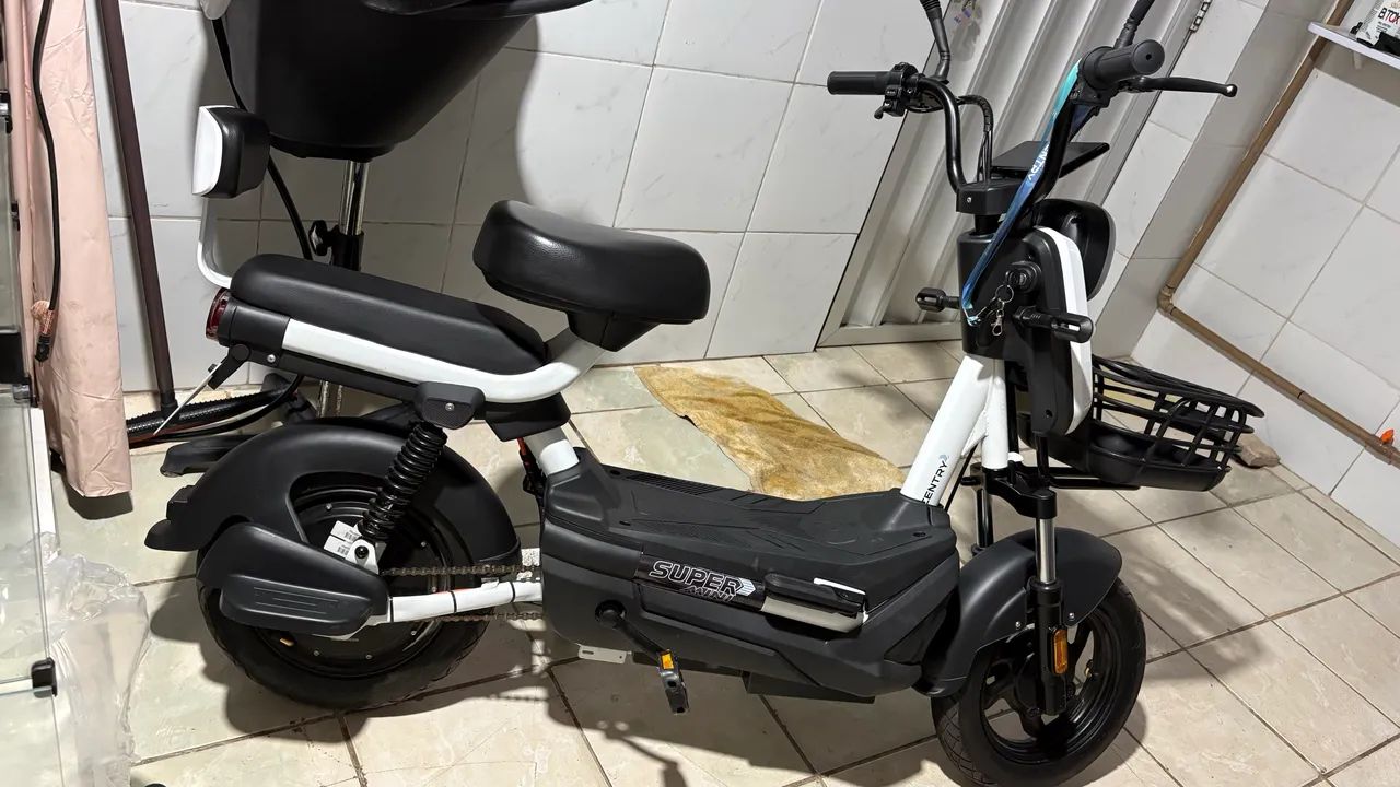 Bicicleta elétrica Nova 1 mês de uso  - Foto 3