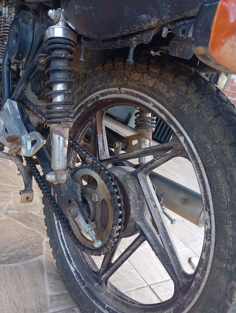 SUZUKI YES 125 - Foto 4