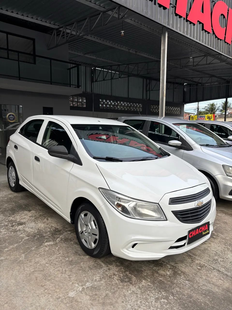 Chevrolet Onix ONIX HATCH Joy 1.0 8V Flex 5p Mec. 2017