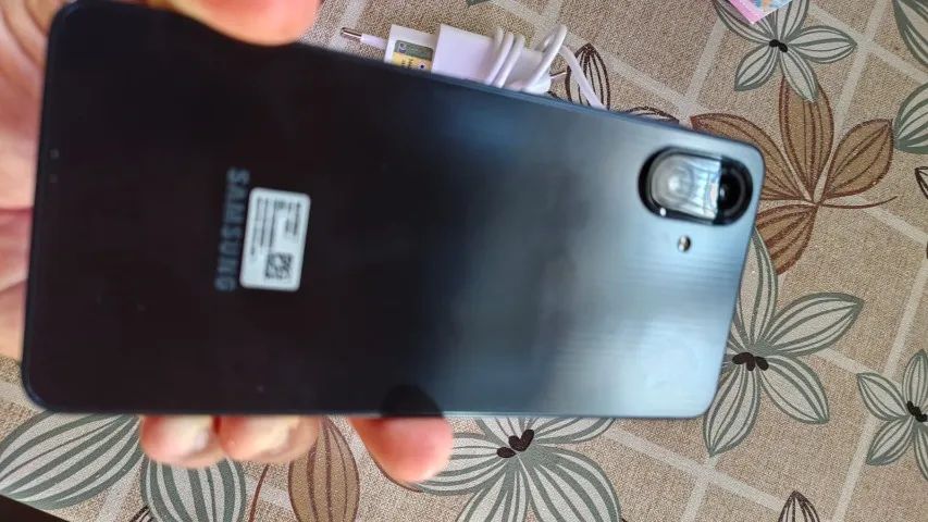 VENDO SAMSUNG A07S DE 128 GB E 8 DE RAM COM CARREGADOR - Foto 3