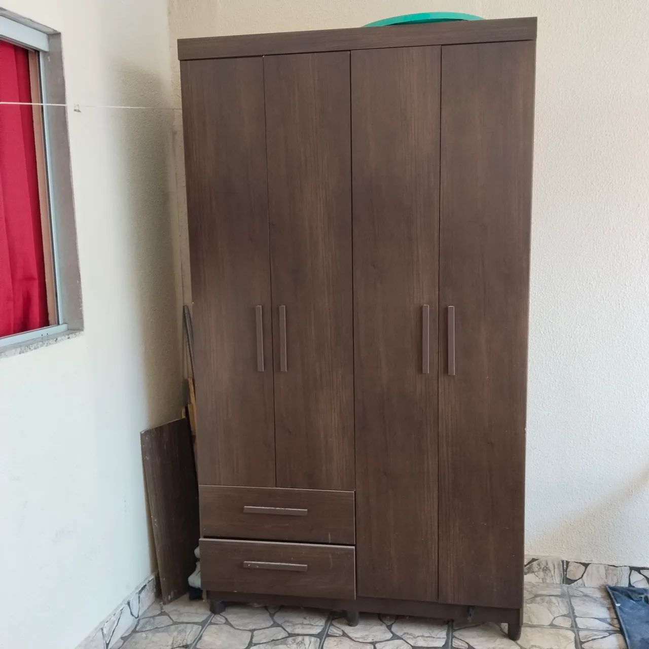 Tv Guarda roupa 
