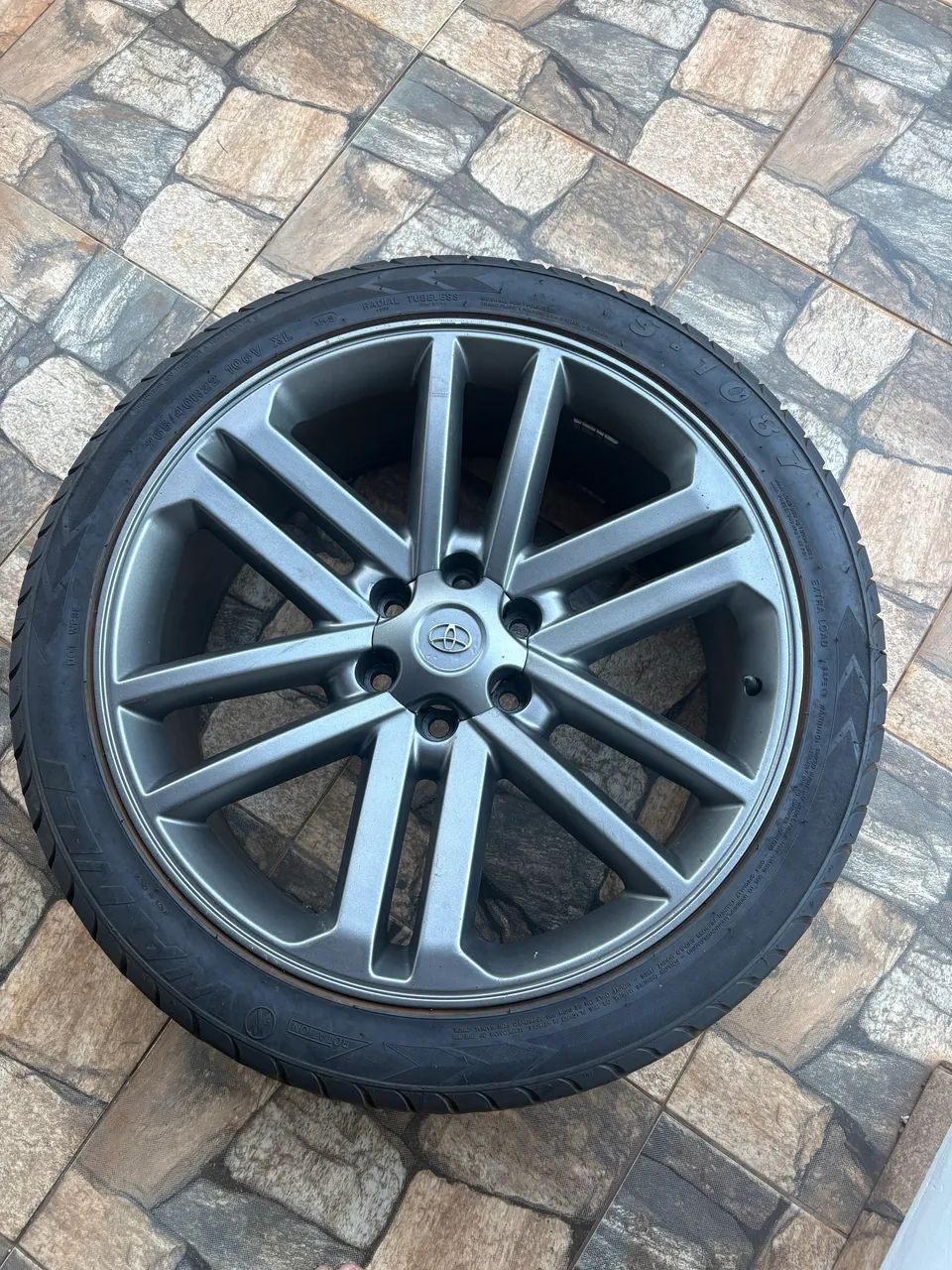 Roda Hilux aro 22 e aro 17 - Foto 6