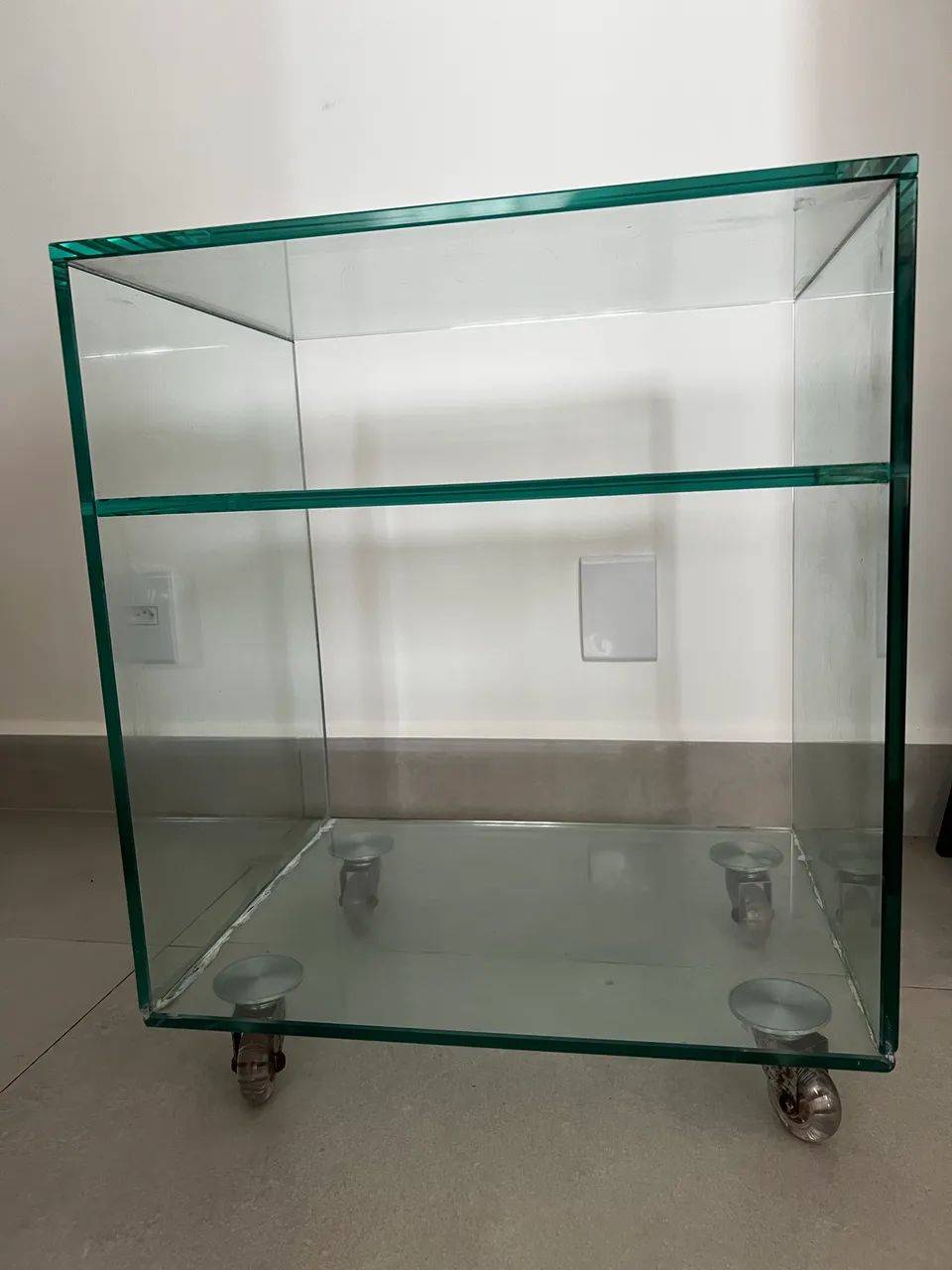 Mesa de vidro temperado da TOK STOCK 200,00
