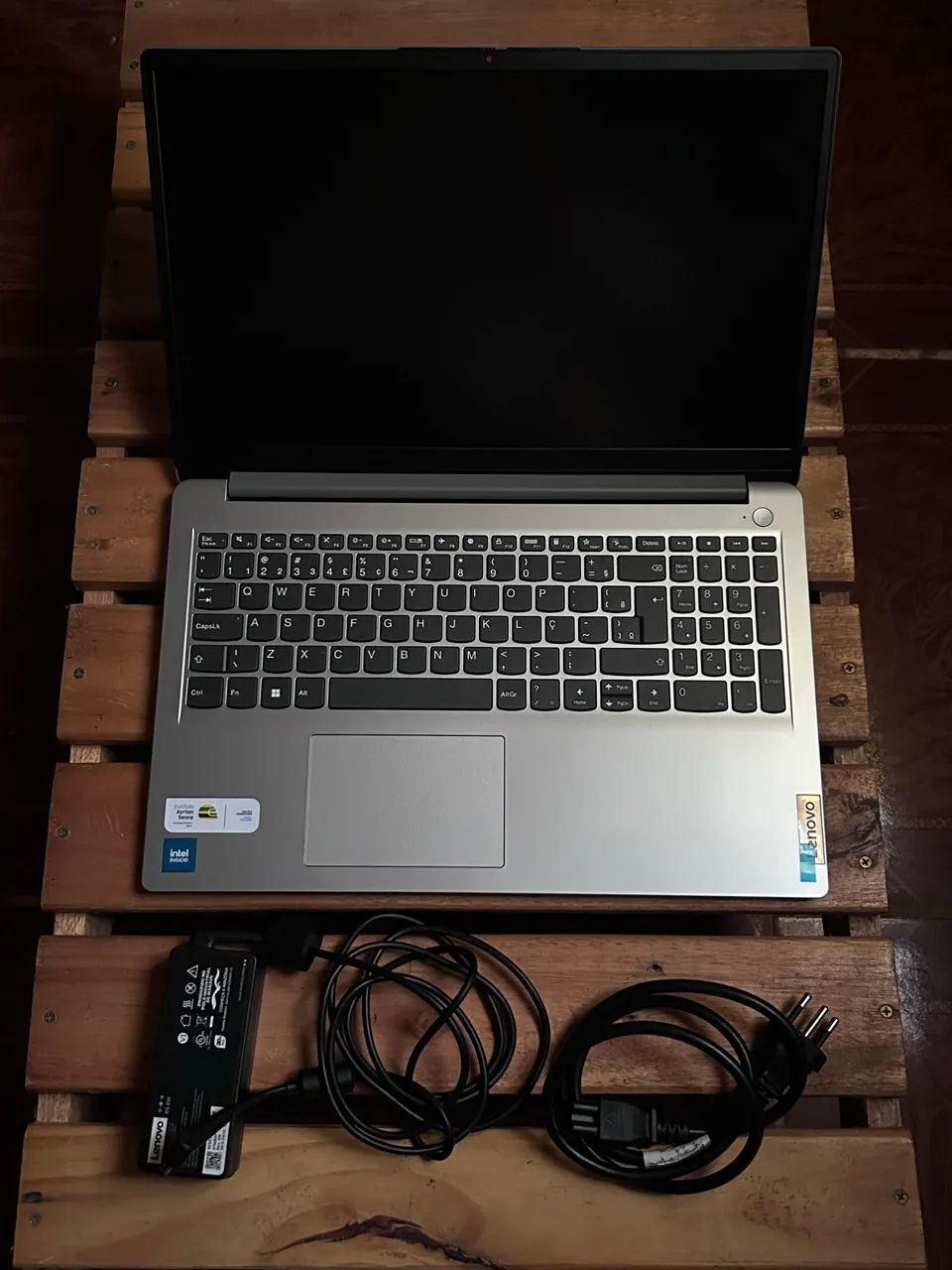 Notebook semi novo 