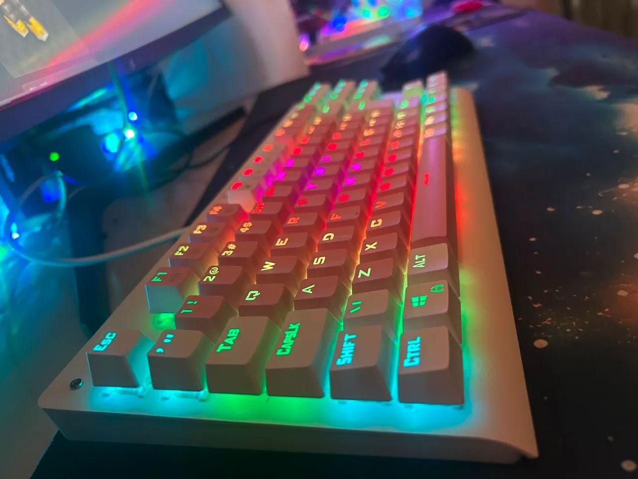 Teclado mecânico gamer 1 mês de uso  - Foto 4