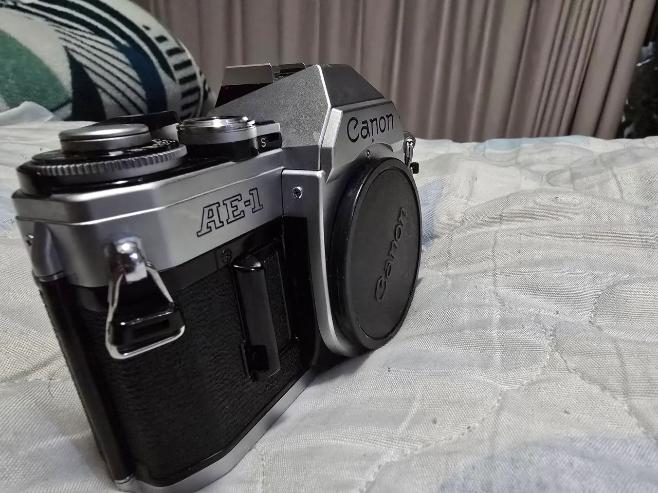 Câmera Canon AE1 excepcionalmente conservada e totalmente revisada.  Testada com filme.  - Foto 5