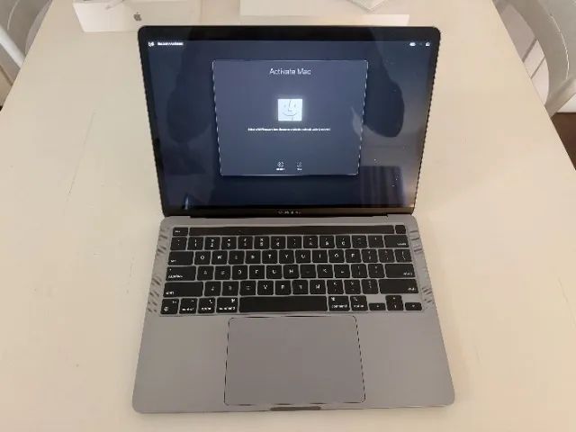 MacBook Pro M2 13