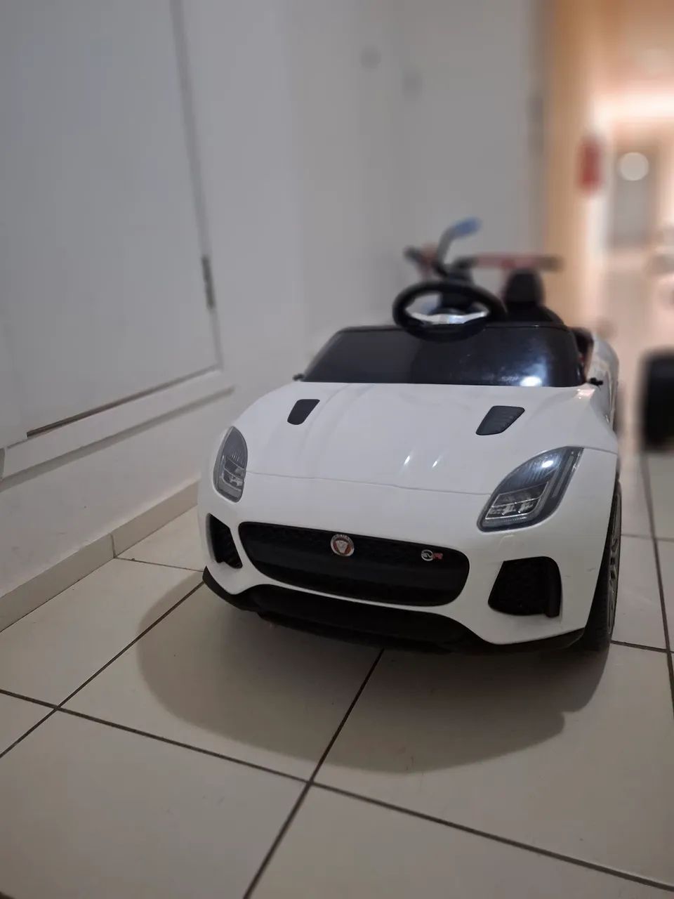 Carro elétrico infantil - Jaguar
