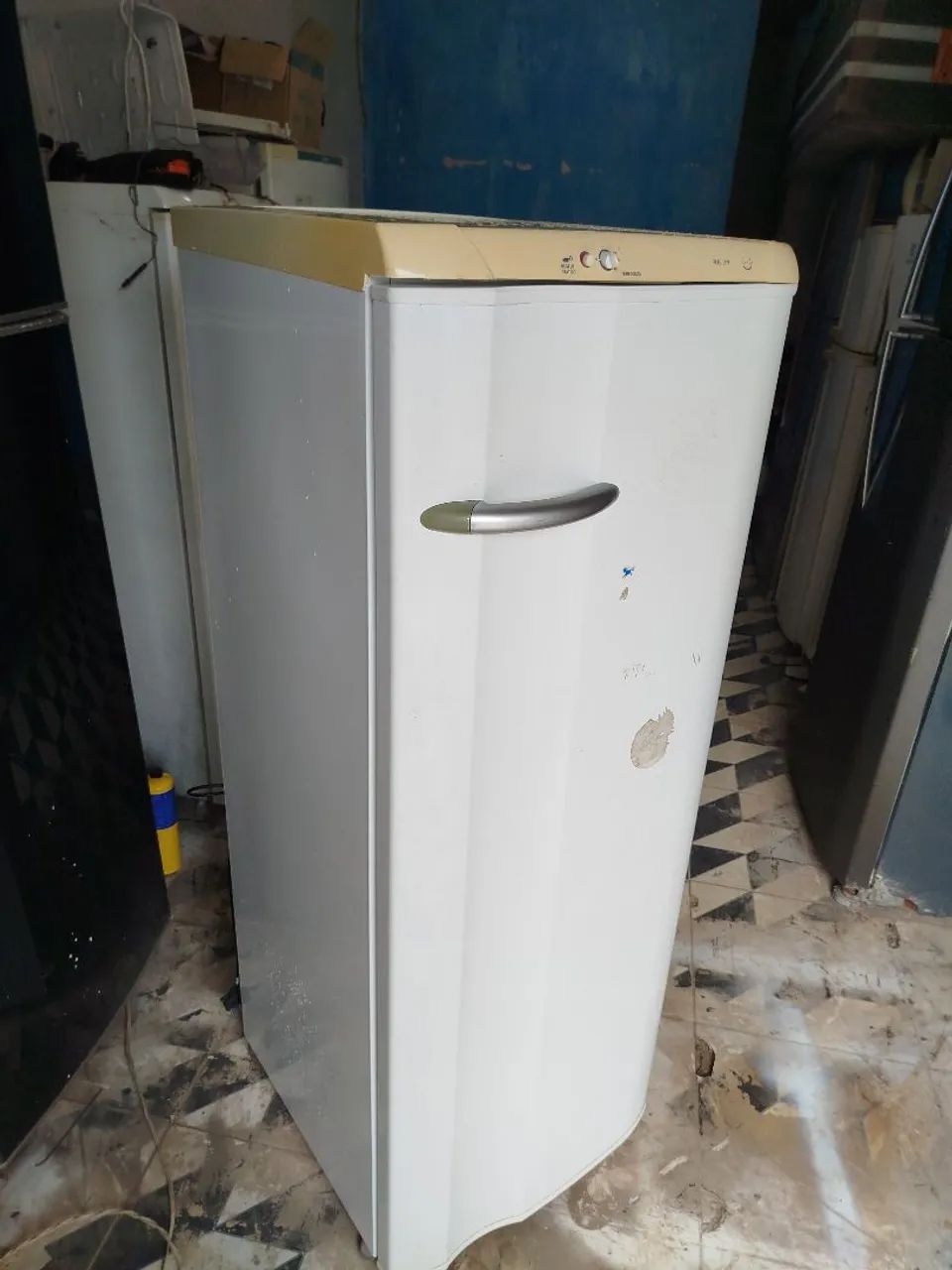 Geladeira Electrolux estado nova - Foto 3